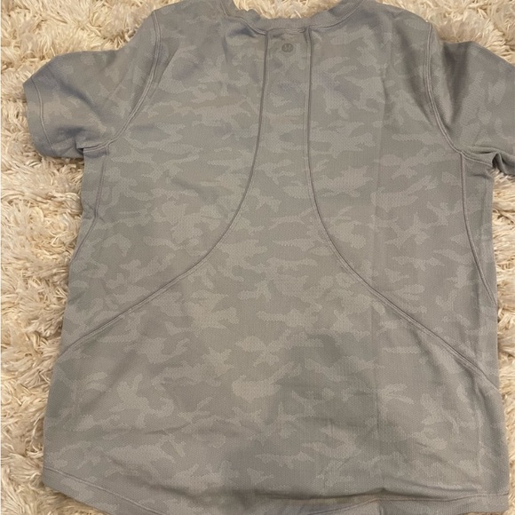 Lululemon Long Distance Short Sleeve - Picture 5 of 5